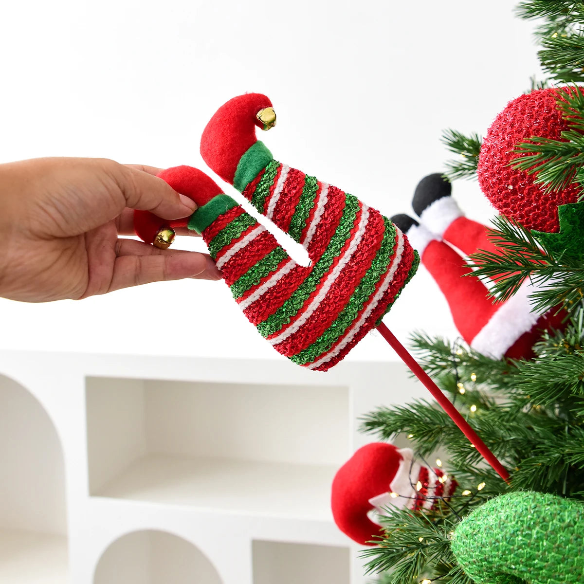 1 piece, Christmas elf figurine leg ornament, vase flower decoration, suitable for Christmas room and garden decoration.