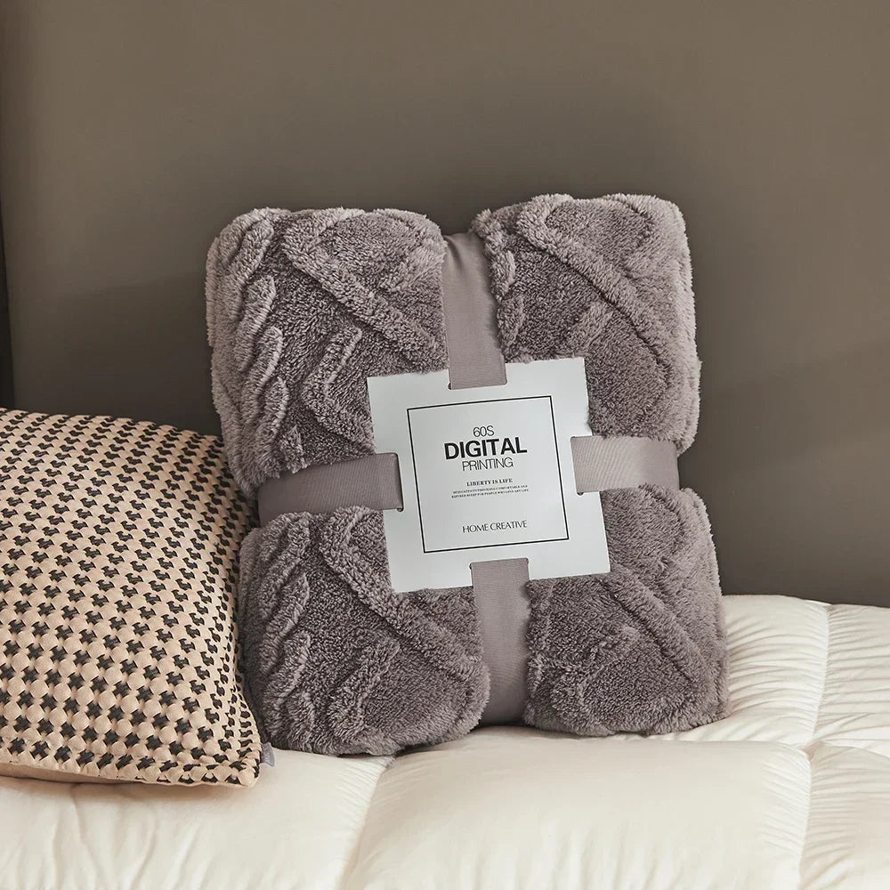 Fluffy Coral Velvet Blanket Flannel Plush Comfortable Thickened and Warm Soft Sofa Throw Blanket for Air-Conditioned Room Luxury