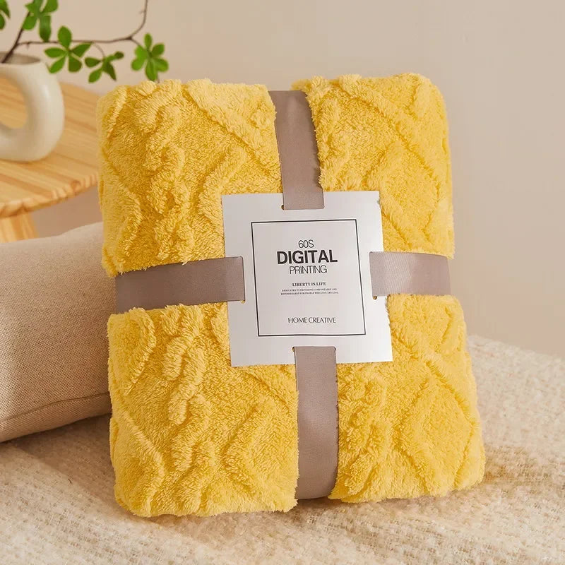 Fluffy Coral Velvet Blanket Flannel Plush Comfortable Thickened and Warm Soft Sofa Throw Blanket for Air-Conditioned Room Luxury